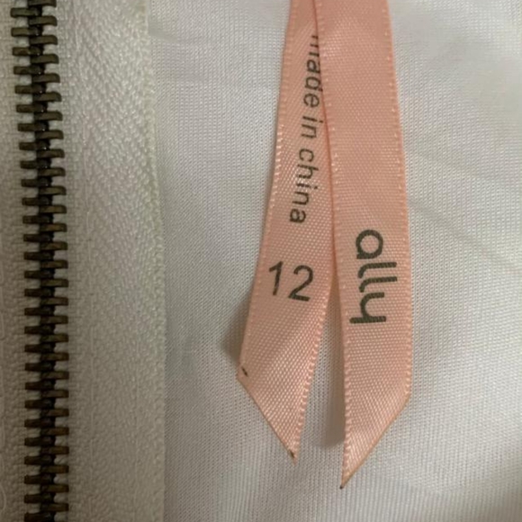 Size- M, Ally party wear bustier - Picture 5 of 5